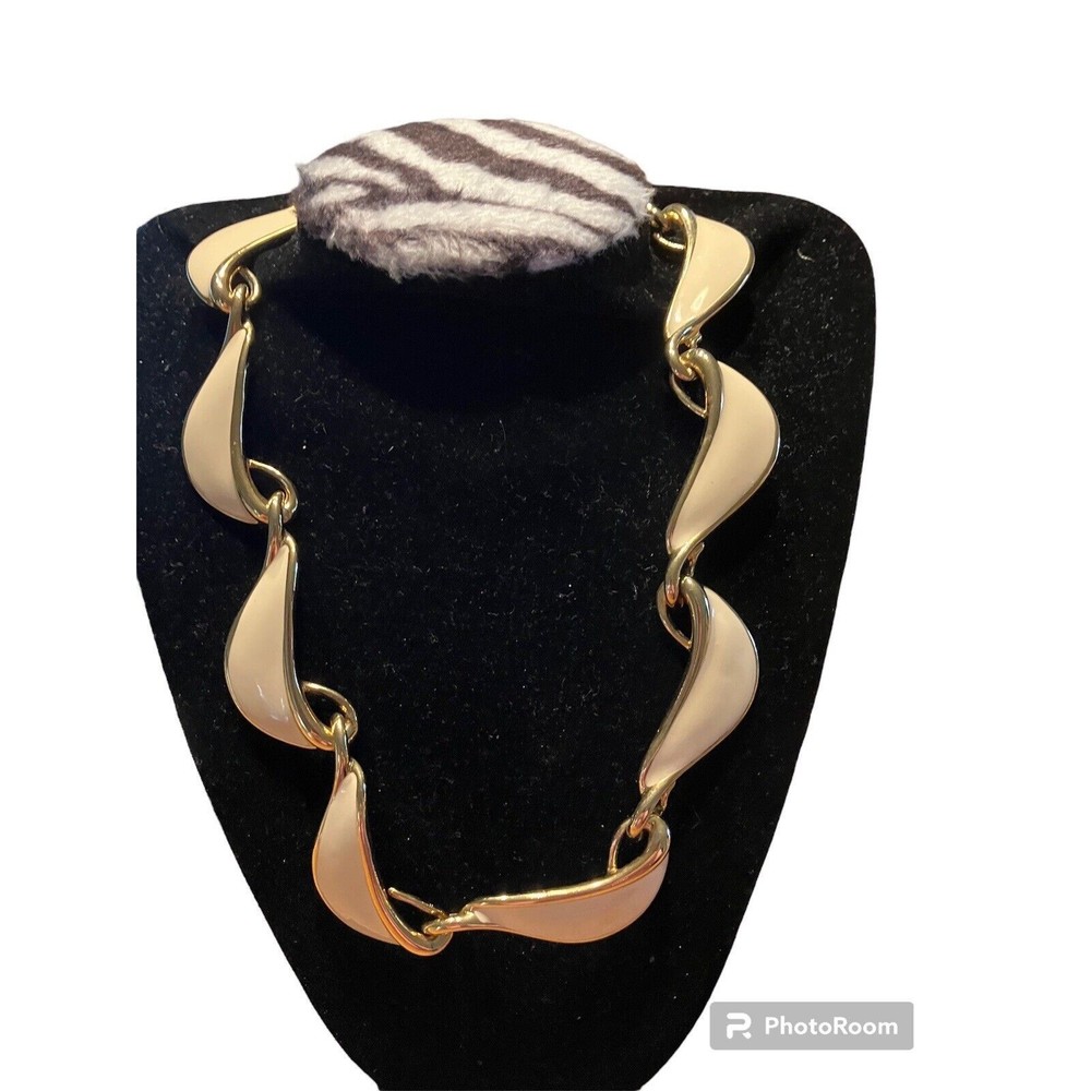 Cream Enamel Necklace Leaf Leaves Links Vintage Approx 16” Collar Choker